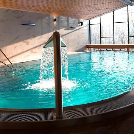 فندق Wellness Astra 4*