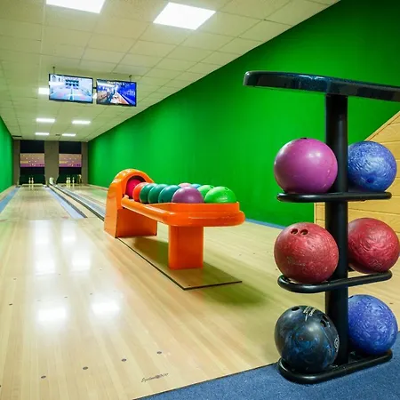 Wellness Astra فندق
