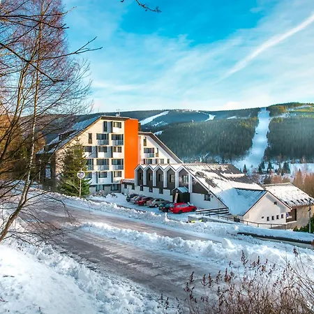 فندق Wellness Astra 4*