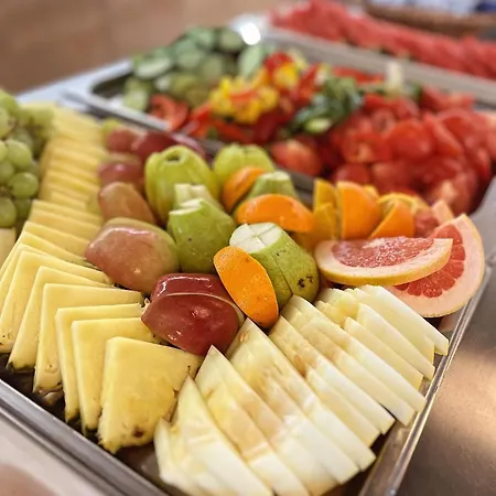 Wellness Astra فندق 4*