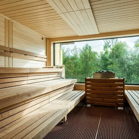 فندق Wellness Astra 4*