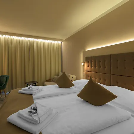 Wellness Astra 4* Špindlerŭv Mlýn