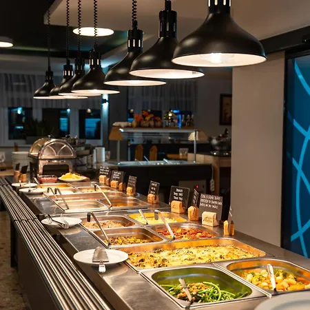 Wellness Astra فندق Špindlerŭv Mlýn